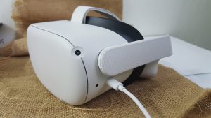 How to Charge Oculus Quest 2 Controllers
